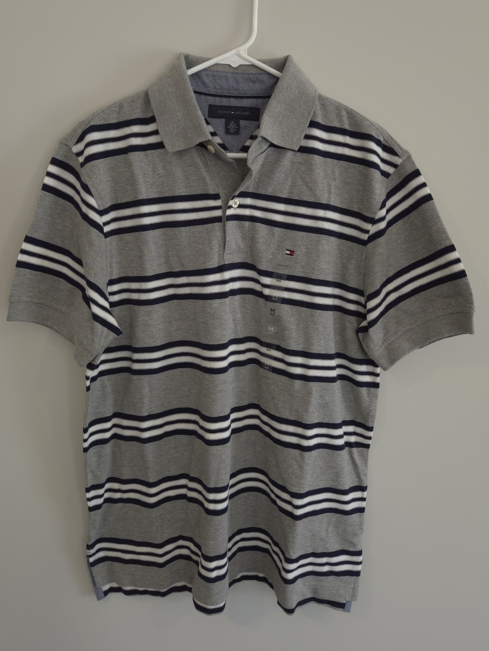 NWOT. Tommy Hilfiger Men's Grey Striped Polo Shirt. Size M. #SW